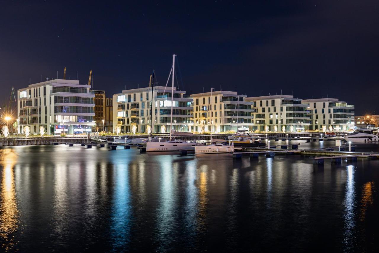 Yacht Park With Sea View By Lion Apartments Gdynia Exteriör bild
